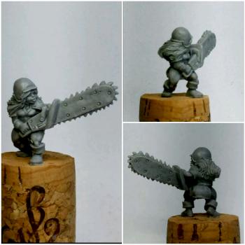 Dwarf girl with chainsaw, more pictures. by chaos spawn