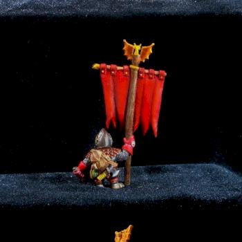 Dwarf Royal Standard Bearer by Papouille1