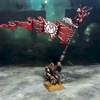 Clan Mors Skaven Battle Standard Bearer by Dethos