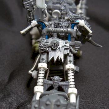 Ork Custom Warbike by puremon