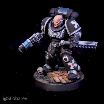 Iron Hands Primaris Intercessor Sergeant with plasma pistol by El Sabel