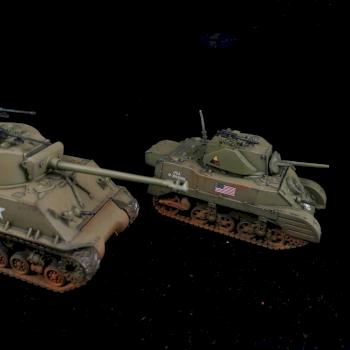 M4A2 E8 und M5a1 Stuart by LorsMarhsalLeonitus