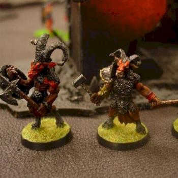 Converted Warlord Beastmen by Swollen Ostrich