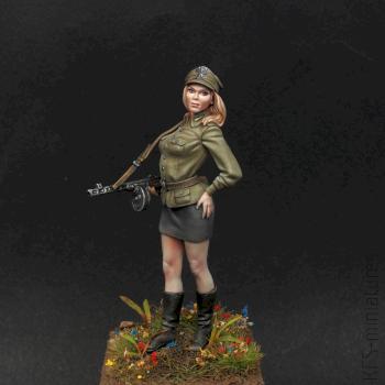 70mm Polish People's Army Pin-up by KFS-miniatures