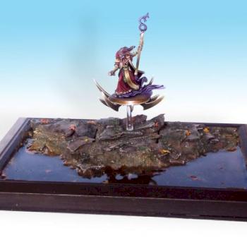 LIMITED EDITION SORCERER of CHAOS on FLYING DISC-Dispaly base. by basxx