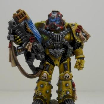 Imperial Fist Sternguard Veteran by BulldogLopez