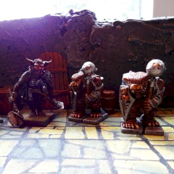 My Bugbear Chief Sculpt with WOTC Bugbear troops by Atom