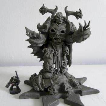 Chaos Space Marine Lord Statue Terrain. by hk1x1