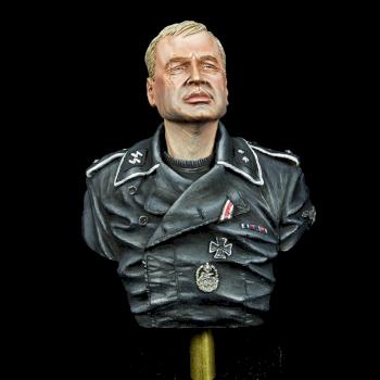 1/9 V-Bust – “SS Tiger Tank Commander” by Richard-Moore