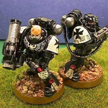 Black Templars with Special Weapons by Papa Smurf