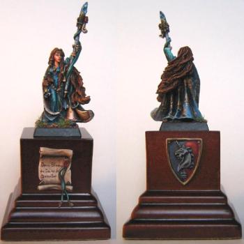 Bretonnian Damsel on foot : 2005 French GD Paintmaster category by green stuff