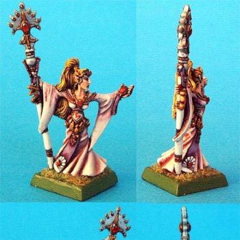 Queen Alarielle of the High Elves by Dr.Diemer