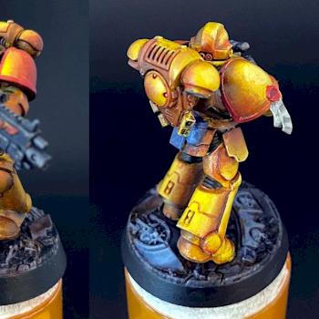 Warhammer 40k Imperial Fist Intercessor by cinsk