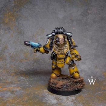 Imperial Fists Praetor by WarmasterPainting