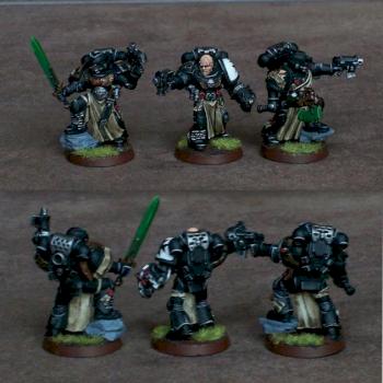 Black Templars: 3 Initiates with power weapons and power fist by Stempe