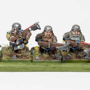 Dwarf Crosbowmen by tomy