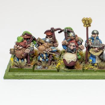 Dwarf Crossbowmen by tomy