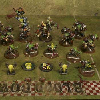 blood bowl team - black orcs by PimpMyMinis