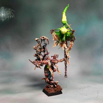 Skaven Great Standard Bearer by Umbra Draconis