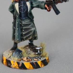 Chaplain Delaria with assault rifle by Arekarkadiusz