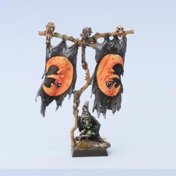 Night Goblin Boss Battle Standard Bearer by lono