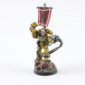 imperial fist space marine by PaintMyBits