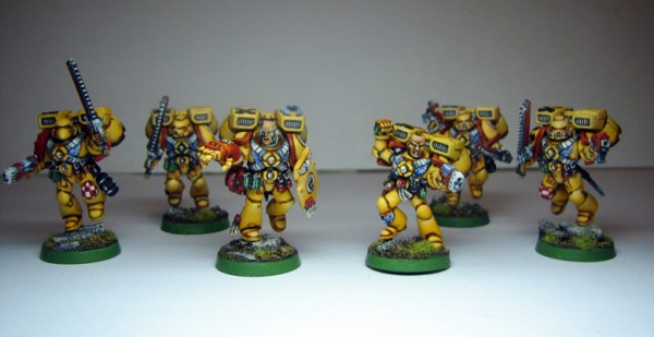 Imperial Fist Assault Marines by Komrad