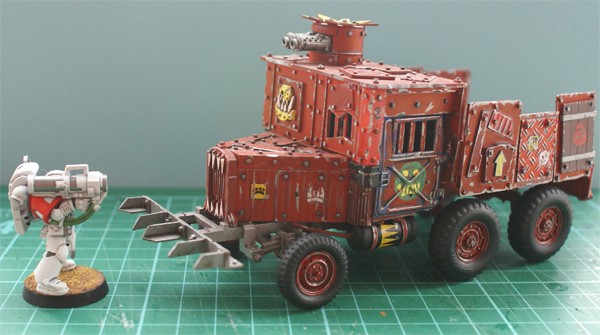 Ork Trukk by deadkingsrise